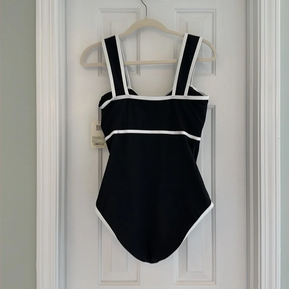 NWT Alex Marie black bow swimsuit. Size medium